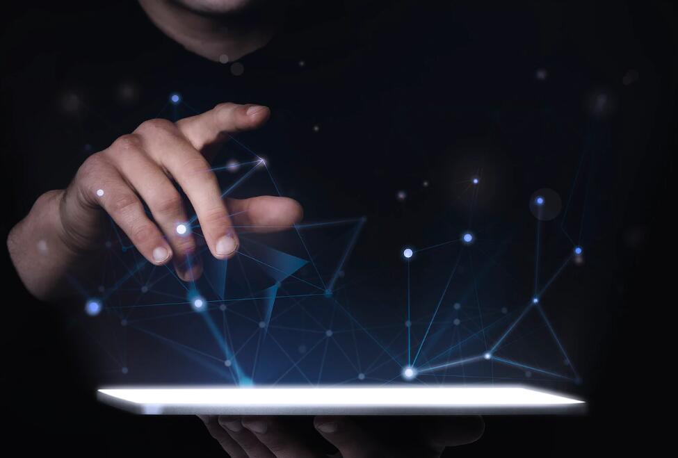 柳州市二中有校服不.还有班服是什么 万二中校服